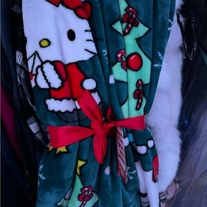 Hello Kitty Christmas throw - Green and Red